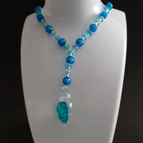 Kette mit Muschel-Anhänger Hellblau Muschelkette Perlenkette 45cm
