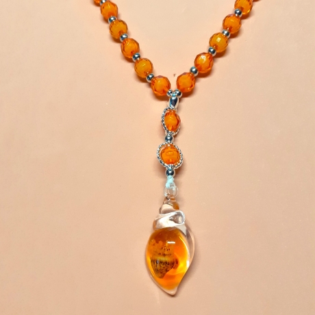 Kette mit Muschel-Anhänger Orange Muschelkette Perlenkette 44 cm