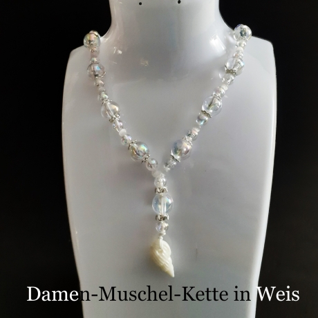 Kette mit Muschel-Anhänger in Weiß Muschelkette Perlenkette 42 cm