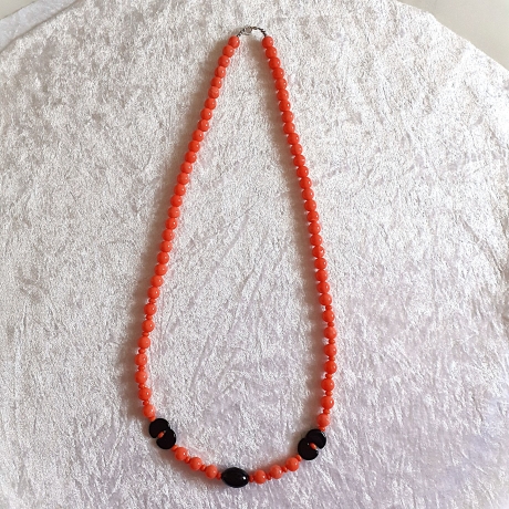 Lange Damenkette Kette Halskette Orange mit Schwarz 80cm Schmuck