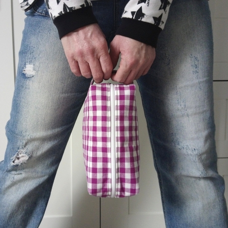 Kulturtasche Kiki Karo violett