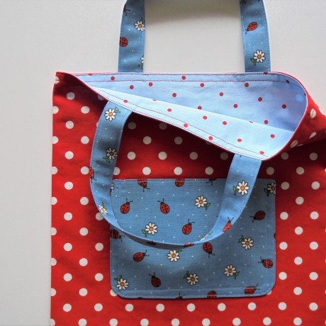 Kindertasche Stoffbeutel gefüttert 24x26 rot mit Außentasche