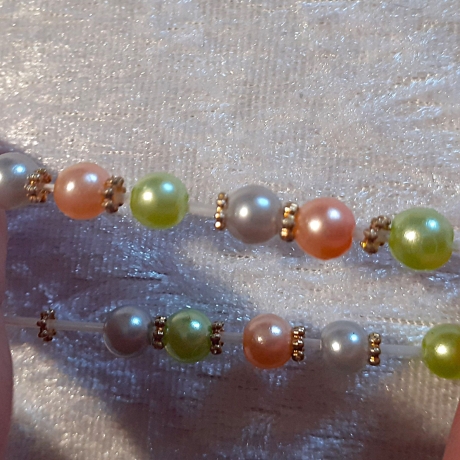 Kinder-Armband Schmuck, elastisch, Perlen gefädelt, dreifarbig