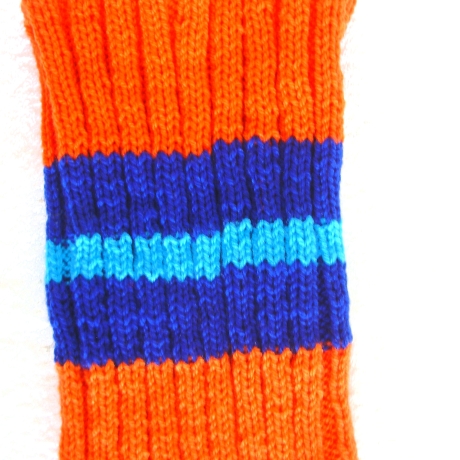 Kinderschlauchschal Halssocke in Blockstreifen gestrickt
