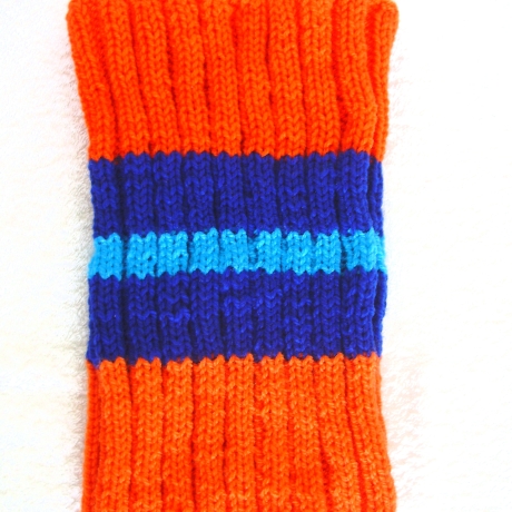 Kinderschlauchschal Halssocke in Blockstreifen gestrickt