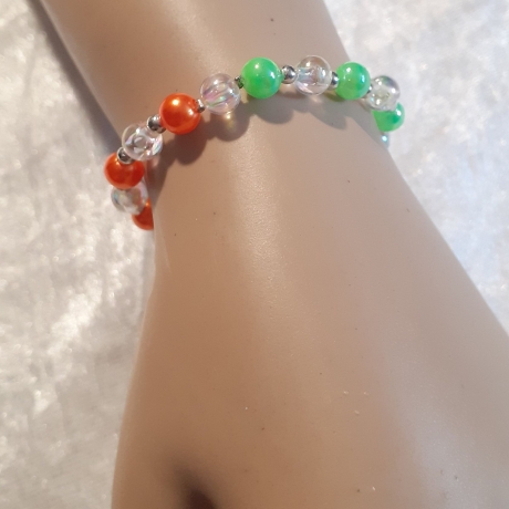 Kinder-Armband Schmuck elastisch Perlen gefädelt, dreifarbig bunt
