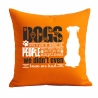 Kissen 40x40 cm bedruckt mit DOGS HAVE A WAY OF FINDING THE PEOPL