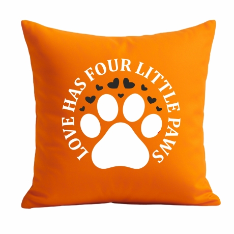 Kissen 40x40 cm bedruckt mit LOVE HAS FOUR LITTLE PAWS