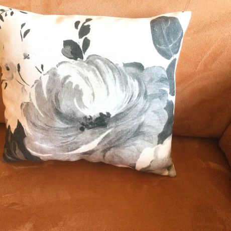 Kissen klein - Große Blume - Ideal zum Kuscheln von Hobbyhaus 