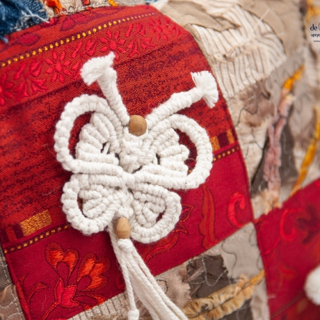 Künstlerischer UPCYCLING Kissenbezug 40x40 mit Schmetterlingen