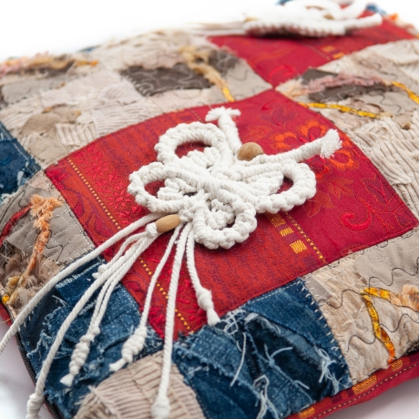 Künstlerischer UPCYCLING Kissenbezug 40x40 mit Schmetterlingen