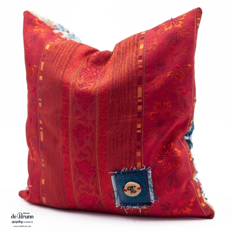 Künstlerischer UPCYCLING Kissenbezug 40x40 mit Schmetterlingen