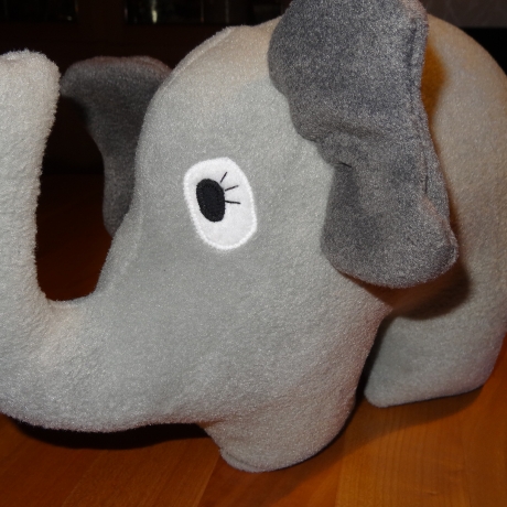 Elefant Kuschelkissen – Graues Fleece Kissen mit Gesicht