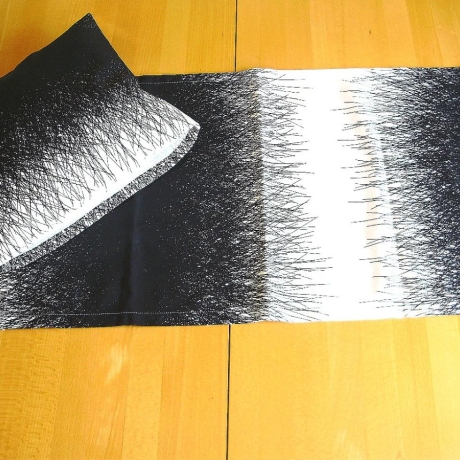 Kissen & Tischläufer Black & White m Set von Hobbyhaus