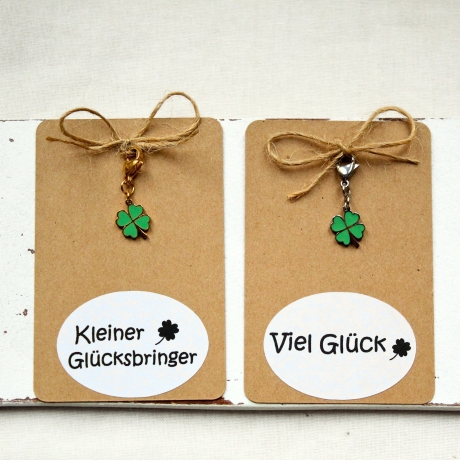 Kleeblatt Anhänger Glücksbringer aus Edelstahl mit Geschenkkarte