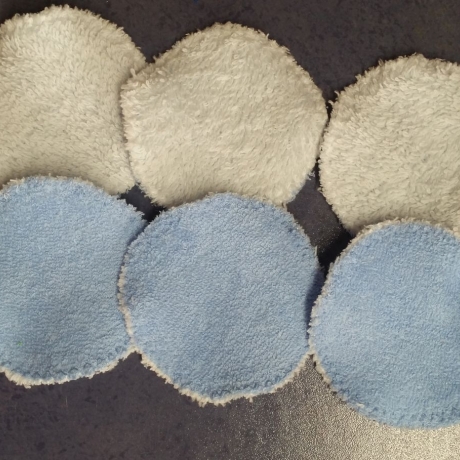 10 Frottee-Abschminkpads Durchm.7 cm,  8x hellblau, 2x dunkelblau
