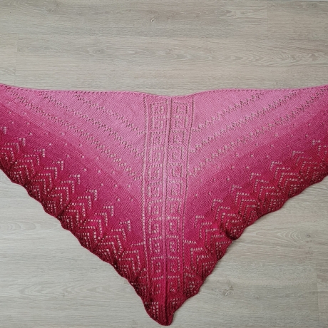   Dreiecktuch, Stola  Laura, Handgestrickt
