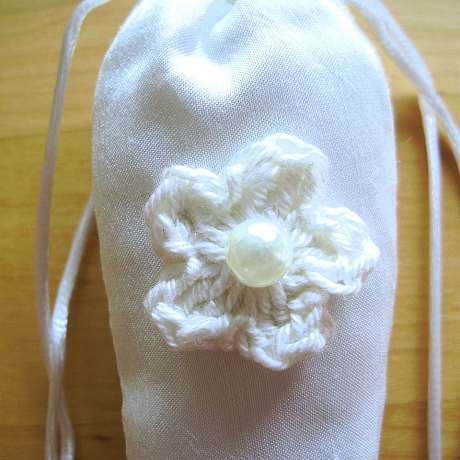 Lavendelspitztüte♥Seide mit Häkelblümchen♥von Hobbyhaus