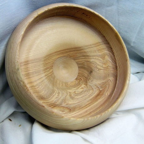 Eschenholz Schale geschwungen / Handarbeit aus Bayern / 23cm