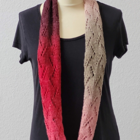 Loop Schal Beerentöne, Handgestrickt