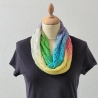 Loop Schal Regenbogen Sommer, Handgestrickt