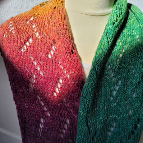 Loop Schal Regenbogen, Handgestrickt 