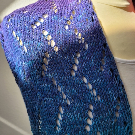 Loop Schal Regenbogen, Handgestrickt 