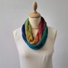 Loop Schal Regenbogen, Handgestrickt 