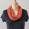 Loop Schal mit Ajourmuster, hand-dyed, Handgestrickt
