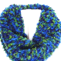 Strickchal aus Bändchengarn blau-apfelgrün von Hobbyhaus