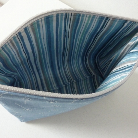 Kosmetiktasche Lucy Pusteblume blau