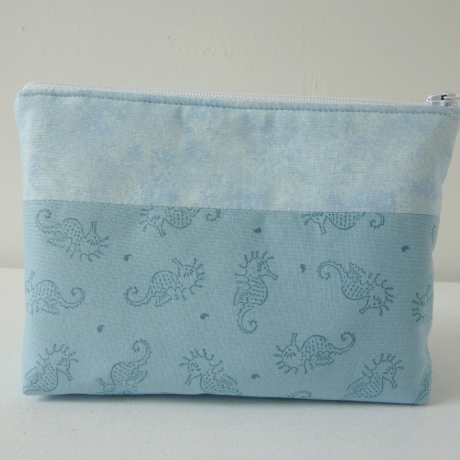 Kosmetiktasche Lucy Seepferd blau
