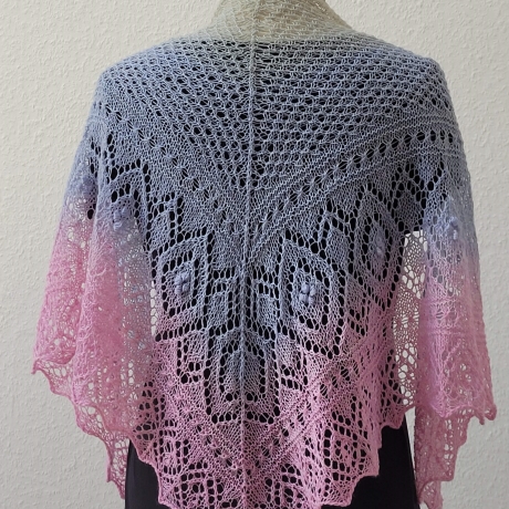 Zartes Dreiecktuch, Stola, Handgestrickt