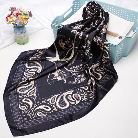 Damen Designer-Schal / Seide aus Usbekistan, schwarz-lila
