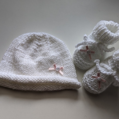 Babyset Erstlingsset Mütze und Schuhe Gr. 56 weiß