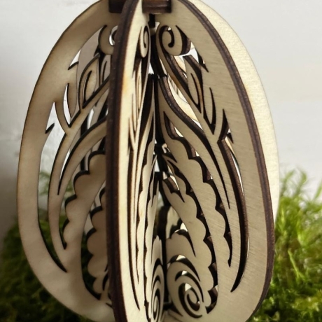 3D Osterei aus Holz – filigran gelasert – zum Hängen oder Stecken