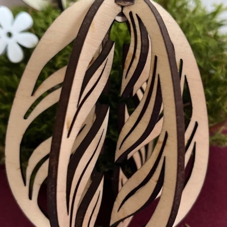 3D Osterei aus Holz – filigran gelasert – zum Hängen oder Stecken