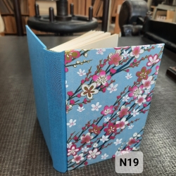 Notizbuch, 12 x 16,5 cm, blanko, handgemacht
