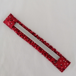 Nadelgarage  für 20cm lange Nadeln Nadelspieltasche Nadelsafe
