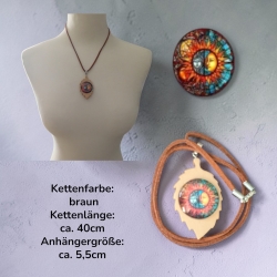 Kette mit Anhänger Blatt-Form