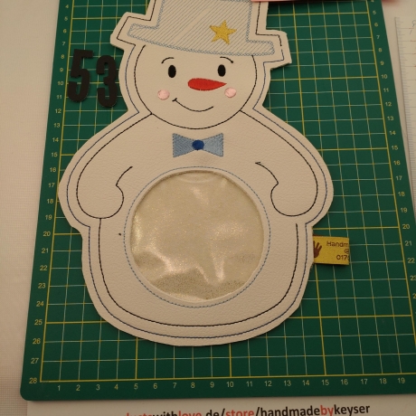 Schneemann Füllobjekt Deko  Kunstleder bestickt 26 x 16,5 Winter