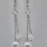 Lange Ohrringe Hellgrau Perlen und Swarovski® Kristallen