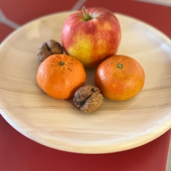 Obstschale aus leichtem Eibenholz – natürlich, zeitlos 