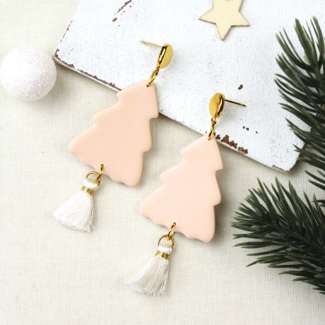 Rosa Weihnachts Ohrringe – Tannenbaum Ohrhänger aus Polymer Clay