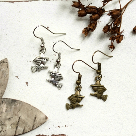 Ohrhänger kleine Hexe | Ohrschmuck für Herbst & Halloween