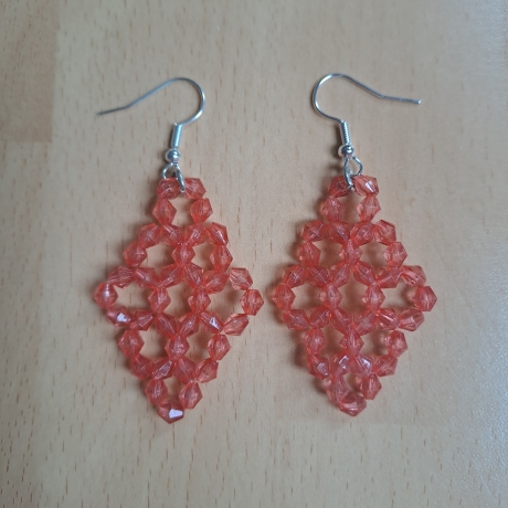 Ohrringe aus Perlen, verschied. Farben, Handarbeit
