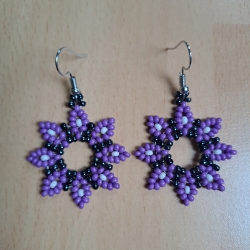 Ohrringe aus Perlen, lila/schwarz/creme