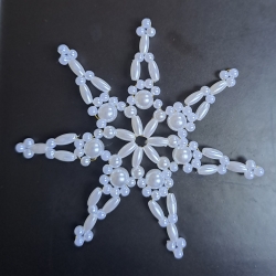 Perlenstern, weiß ,Handarbeit