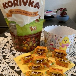 2 Backformen Osterkuchen Kulitsch + 500 g Toffees Korivka