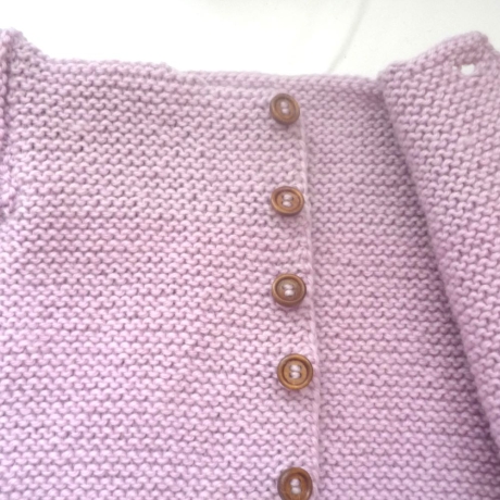  Strickjacke Baby in Rosa und der Größe 62/68
